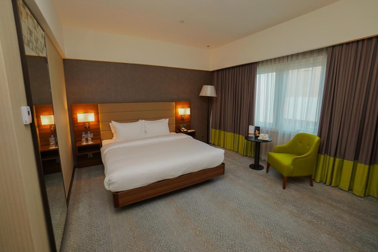 The Grand Lux Hotel Doha Exteriör bild