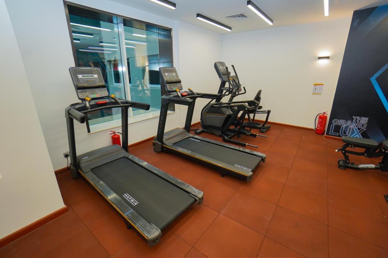 The Grand Lux Hotel Doha Exteriör bild Treadmills