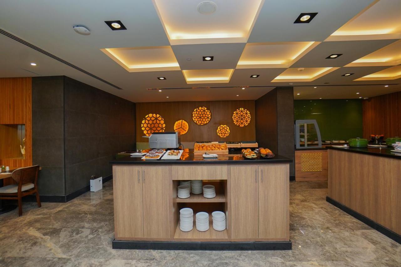 The Grand Lux Hotel Doha Exteriör bild The interior of the lounge